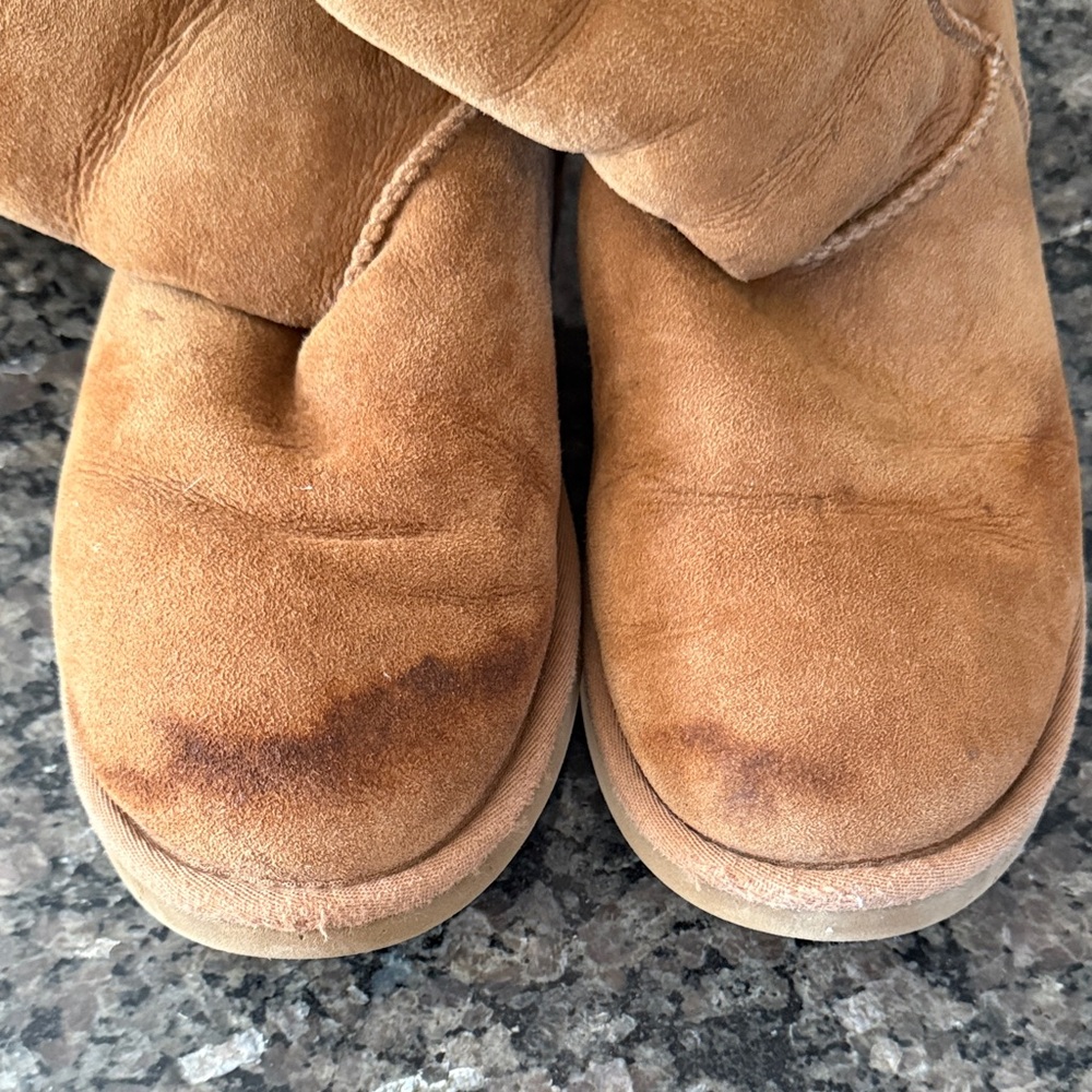 UGG Classic Tall Winter Boots, size 7 - Picture 3 of 5